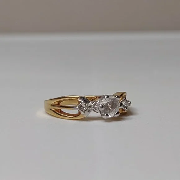 Vintage Gold Tone And Clear Stone Ring Size 5.75 - Picture 2 of 14